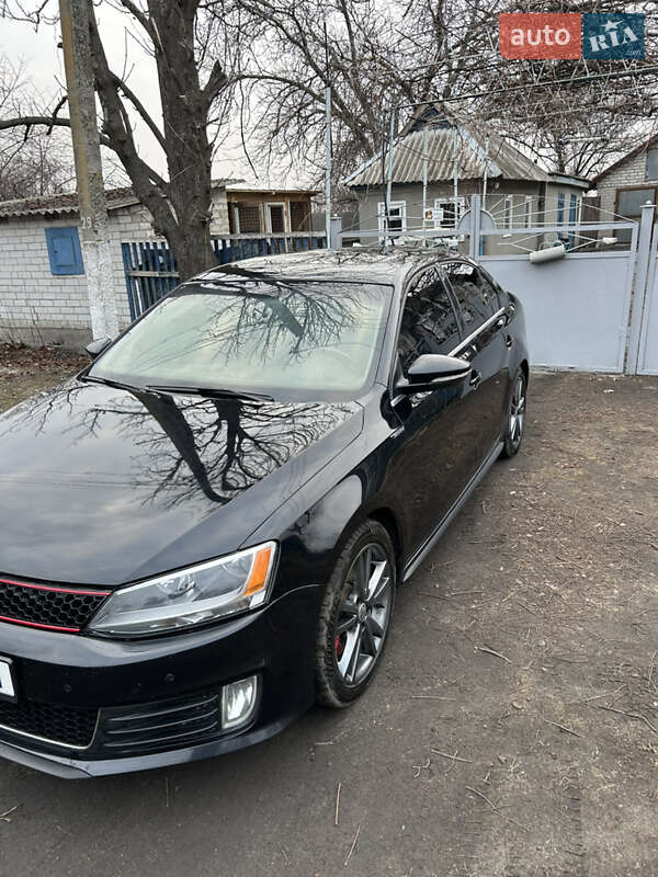 Седан Volkswagen Jetta 2014 в Першотравенске