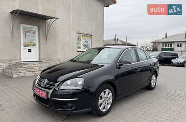 Седан Volkswagen Jetta 2007 в Луцьку