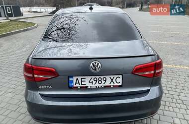 Седан Volkswagen Jetta 2015 в Кам'янському