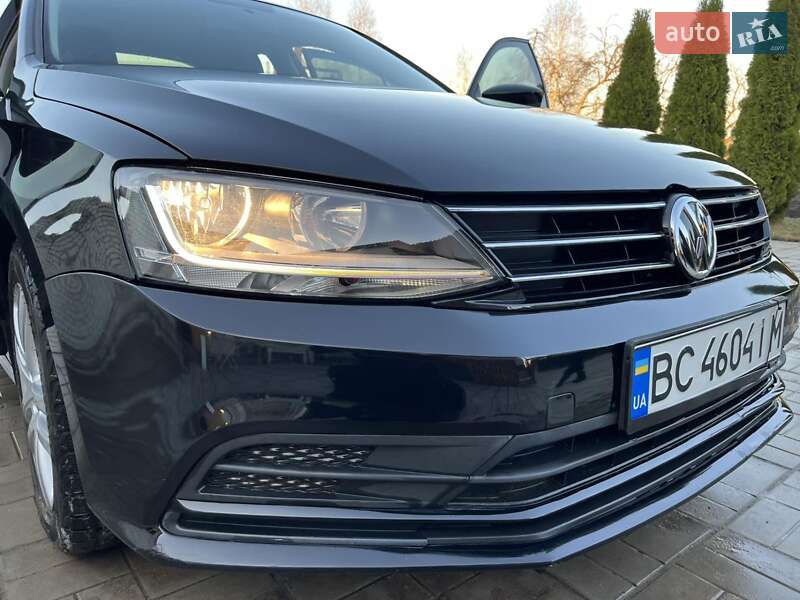 Седан Volkswagen Jetta 2017 в Львове