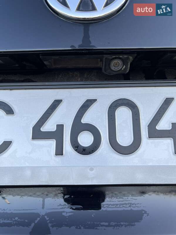 Седан Volkswagen Jetta 2017 в Львове