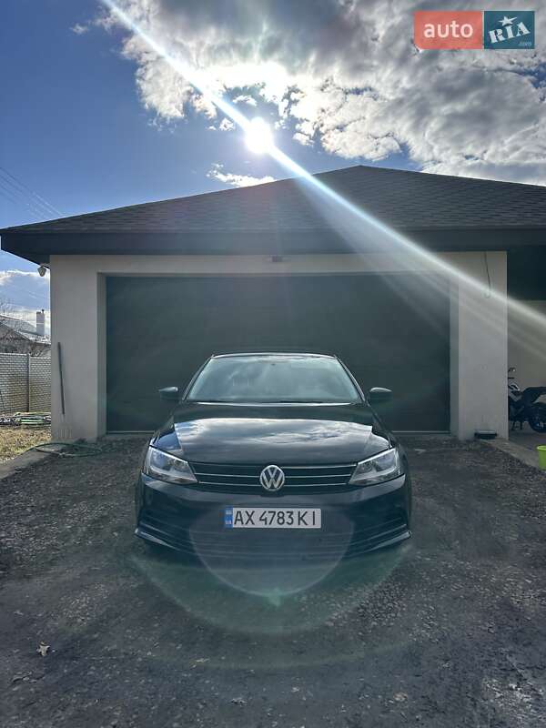 Седан Volkswagen Jetta 2015 в Харькове