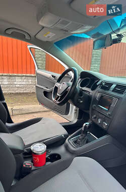 Седан Volkswagen Jetta 2017 в 