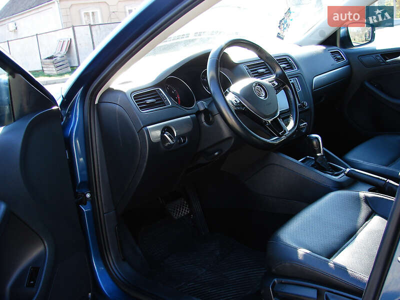 Седан Volkswagen Jetta 2016 в Одессе