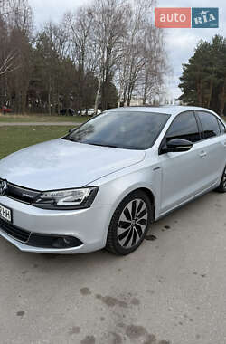 Седан Volkswagen Jetta 2013 в 