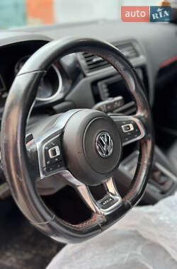 Седан Volkswagen Jetta 2016 в 