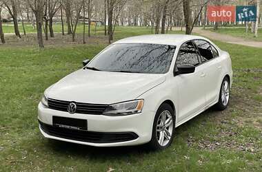 Седан Volkswagen Jetta 2011 в 
