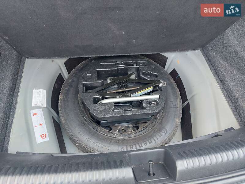 Седан Volkswagen Jetta 2012 в Білій Церкві