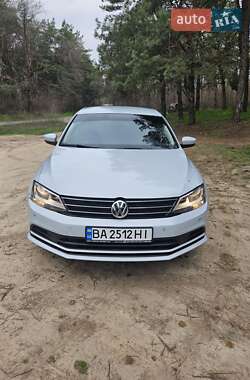 Седан Volkswagen Jetta 2017 в 