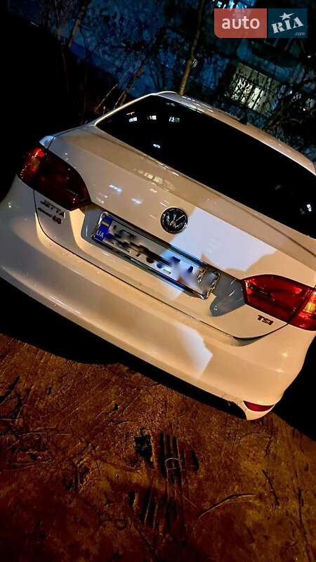 Седан Volkswagen Jetta 2012 в Сумах