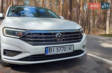 Седан Volkswagen Jetta 2018 в 