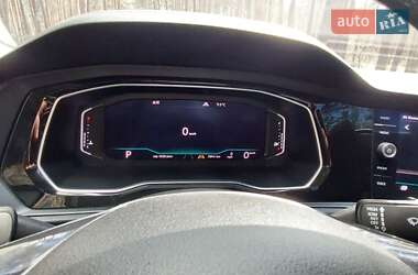 Седан Volkswagen Jetta 2018 в 