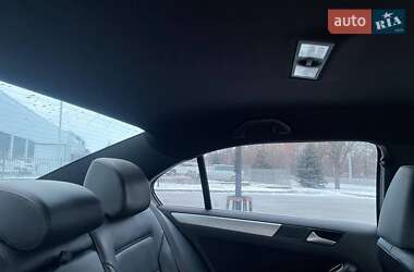 Седан Volkswagen Jetta 2012 в 