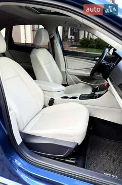 Седан Volkswagen Jetta 2018 в 