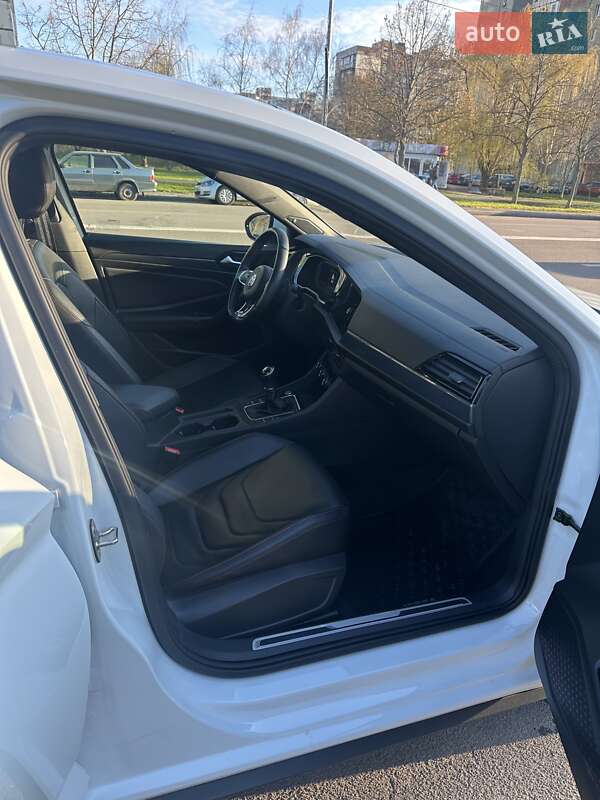 Седан Volkswagen Jetta 2019 в Києві