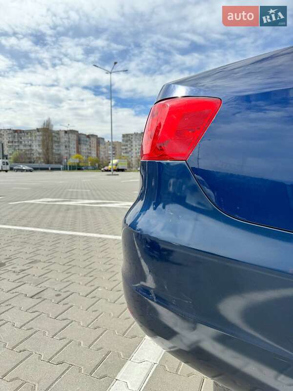 Седан Volkswagen Jetta 2014 в Киеве