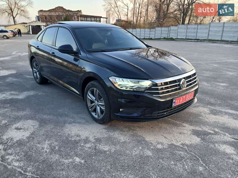 Седан Volkswagen Jetta 2019 в 