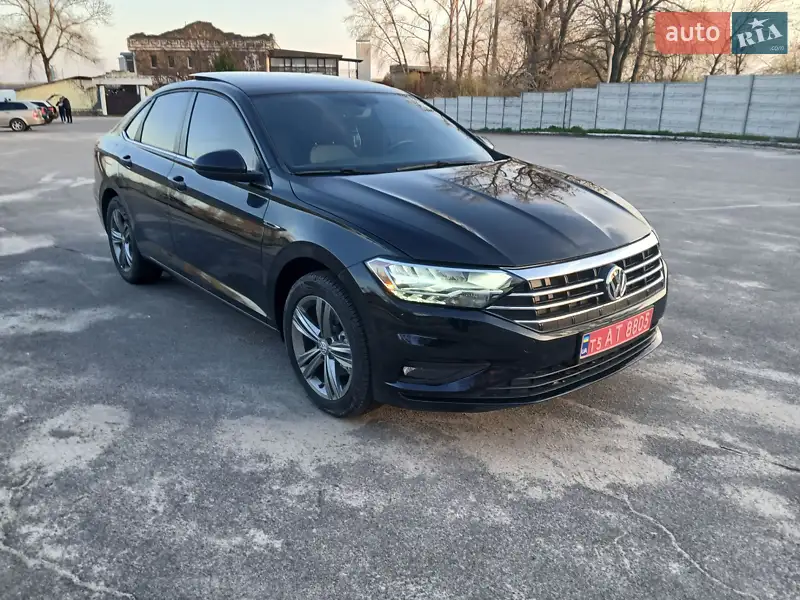 Седан Volkswagen Jetta 2019 в 