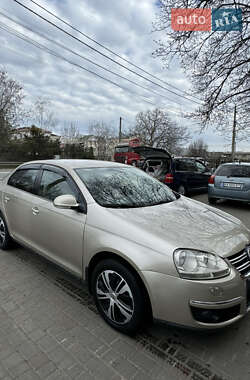 Седан Volkswagen Jetta 2006 в 