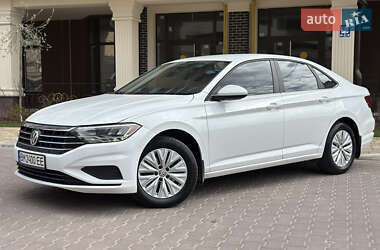 Седан Volkswagen Jetta 2019 в 