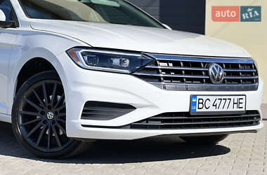 Седан Volkswagen Jetta 2018 в 
