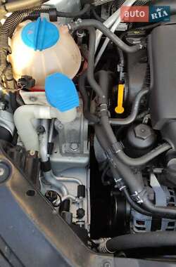 Седан Volkswagen Jetta 2013 в 