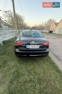 Седан Volkswagen Jetta 2017 в 