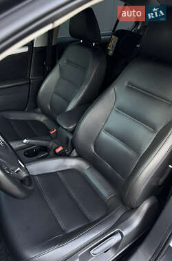 Седан Volkswagen Jetta 2013 в 