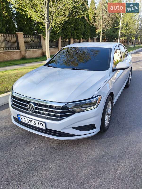 Седан Volkswagen Jetta 2018 в Києві