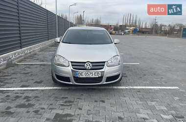 Седан Volkswagen Jetta 2010 в 