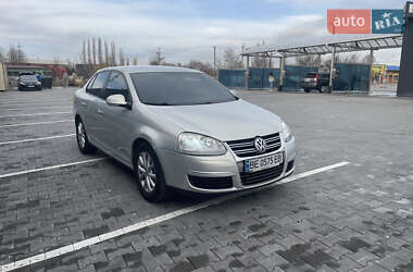 Седан Volkswagen Jetta 2010 в 
