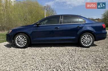 Седан Volkswagen Jetta 2013 в 