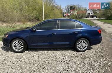 Седан Volkswagen Jetta 2013 в 