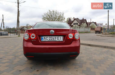Седан Volkswagen Jetta 2006 в 
