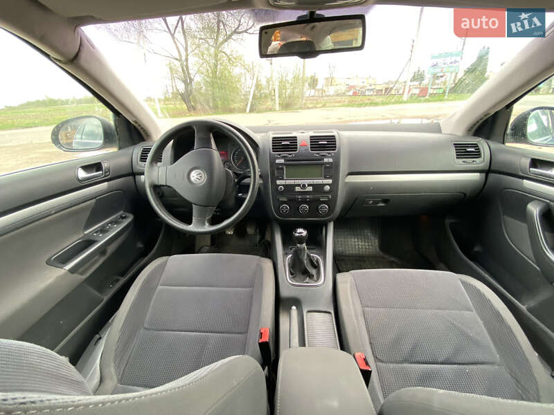 Седан Volkswagen Jetta 2007 в Самборе