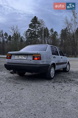 Седан Volkswagen Jetta 1988 в 