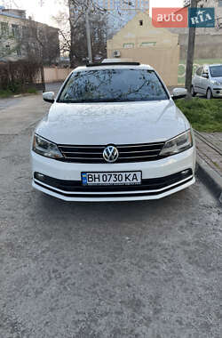 Седан Volkswagen Jetta 2015 в 