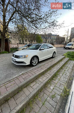 Седан Volkswagen Jetta 2015 в 