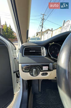 Седан Volkswagen Jetta 2015 в 
