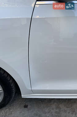Седан Volkswagen Jetta 2015 в 