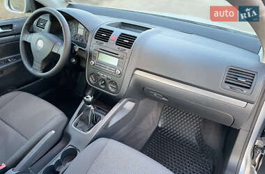 Седан Volkswagen Jetta 2006 в 