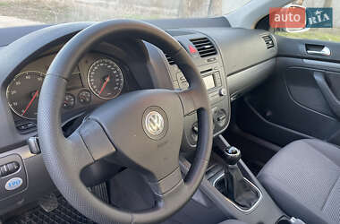 Седан Volkswagen Jetta 2006 в 