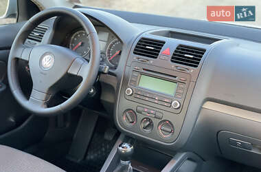 Седан Volkswagen Jetta 2006 в 