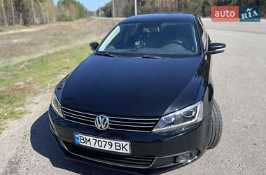 Седан Volkswagen Jetta 2012 в 