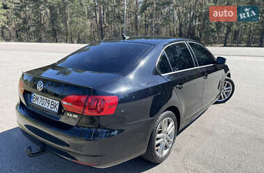 Седан Volkswagen Jetta 2012 в 
