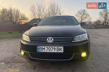 Седан Volkswagen Jetta 2012 в 
