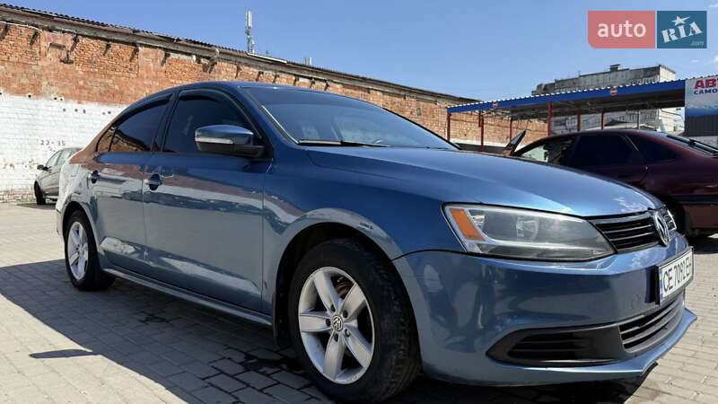 Седан Volkswagen Jetta 2014 в Черновцах
