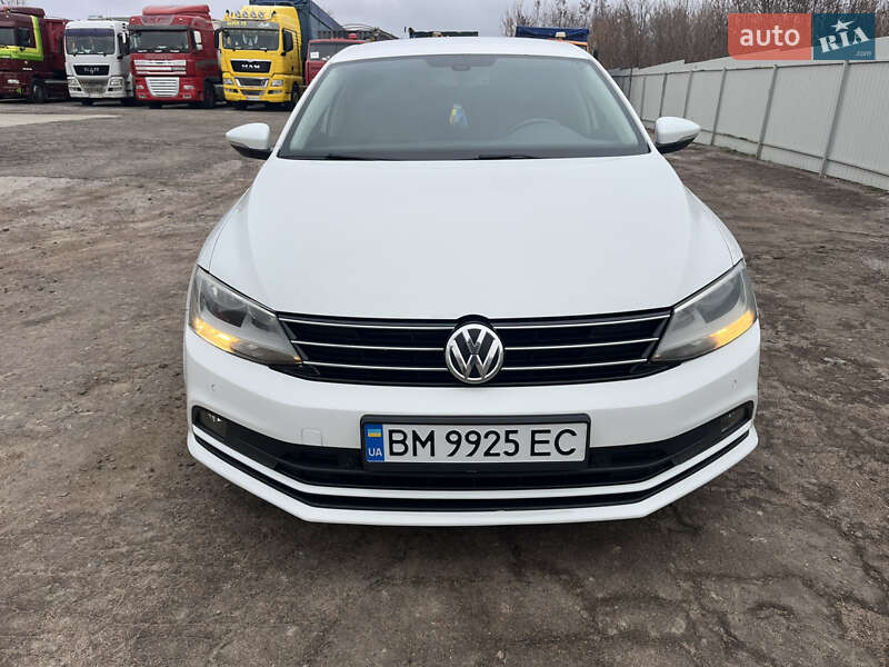 Седан Volkswagen Jetta 2016 в Сумах