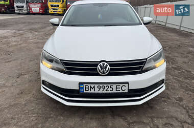 Седан Volkswagen Jetta 2016 в 