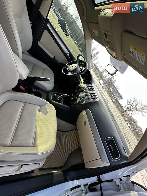 Седан Volkswagen Jetta 2015 в Днепре